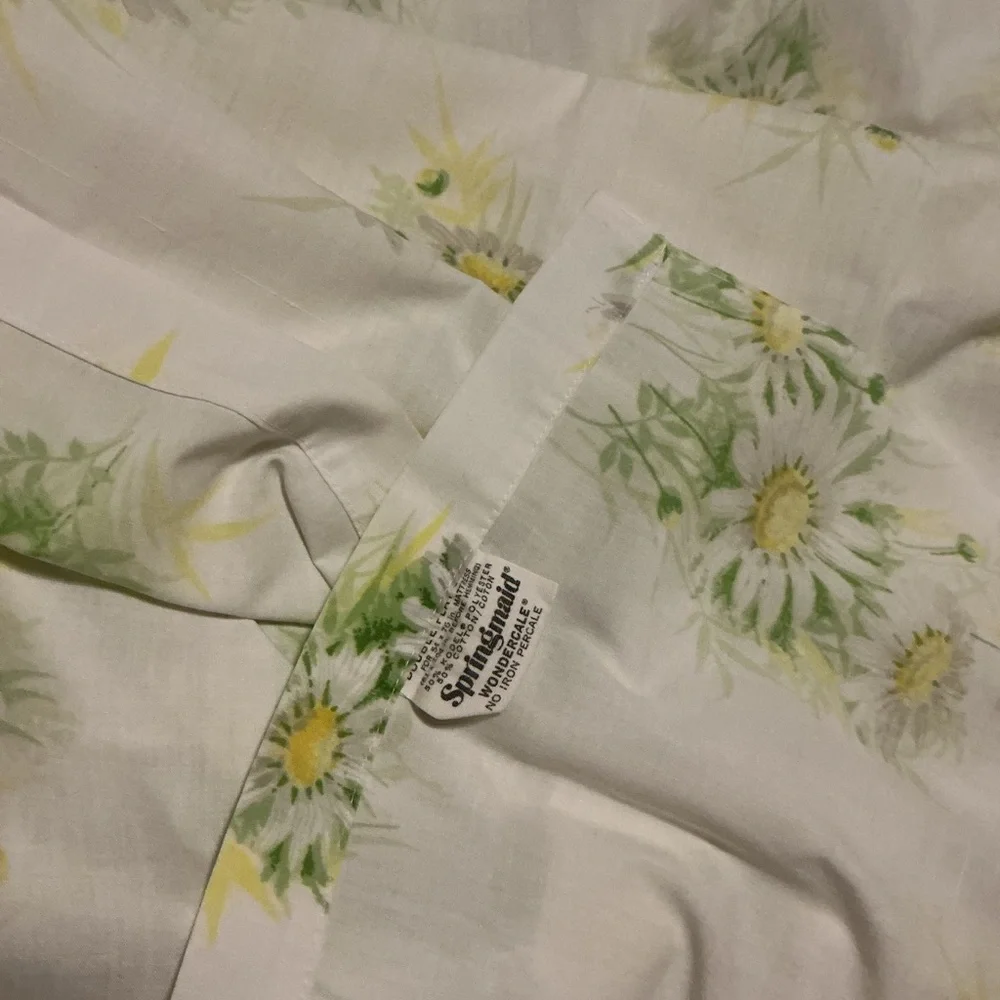 Vintage Springmaid Daisy Sheet Set